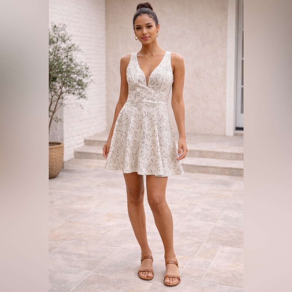Bailey Blue Cream and Gray Patterned Mini Dress